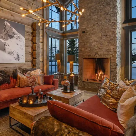 Exclusive Mountain Retreat In Out *
